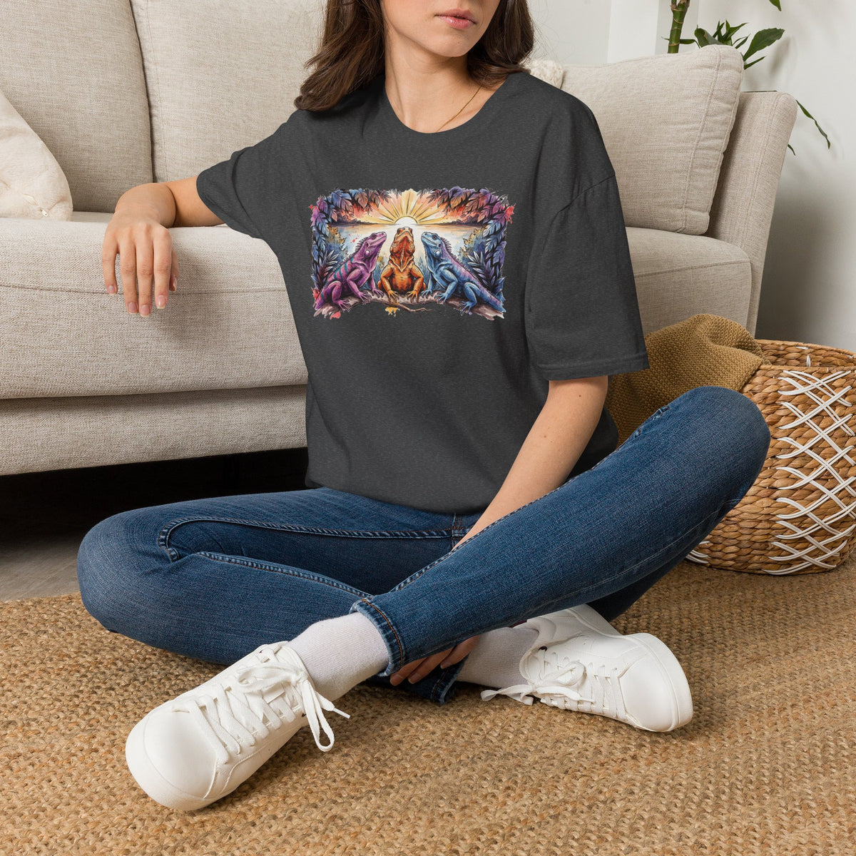 Tres iguanas T-Shirt — Sunrise Tribal Animal Harmony Tee