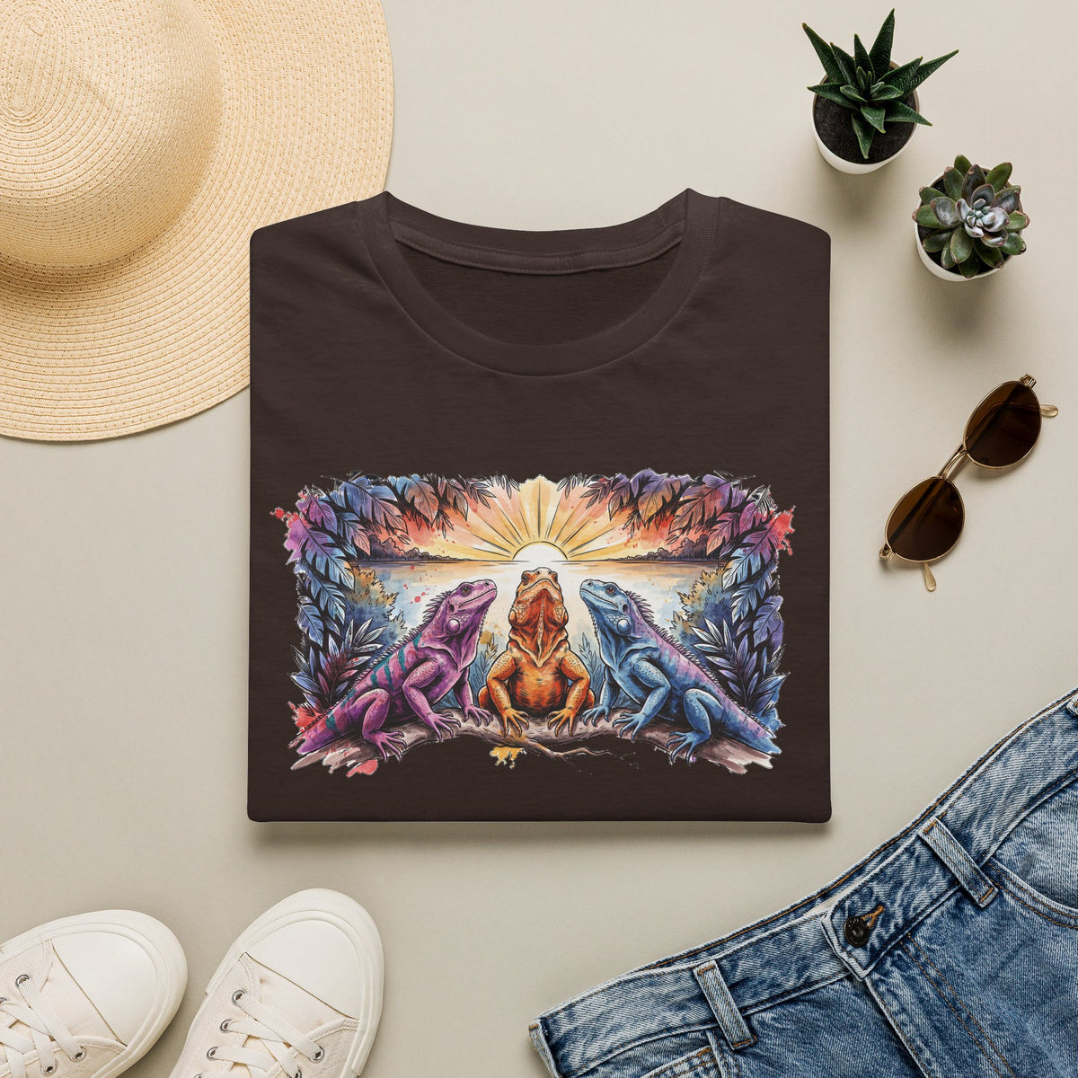 Tres iguanas T-Shirt — Sunrise Tribal Animal Harmony Tee